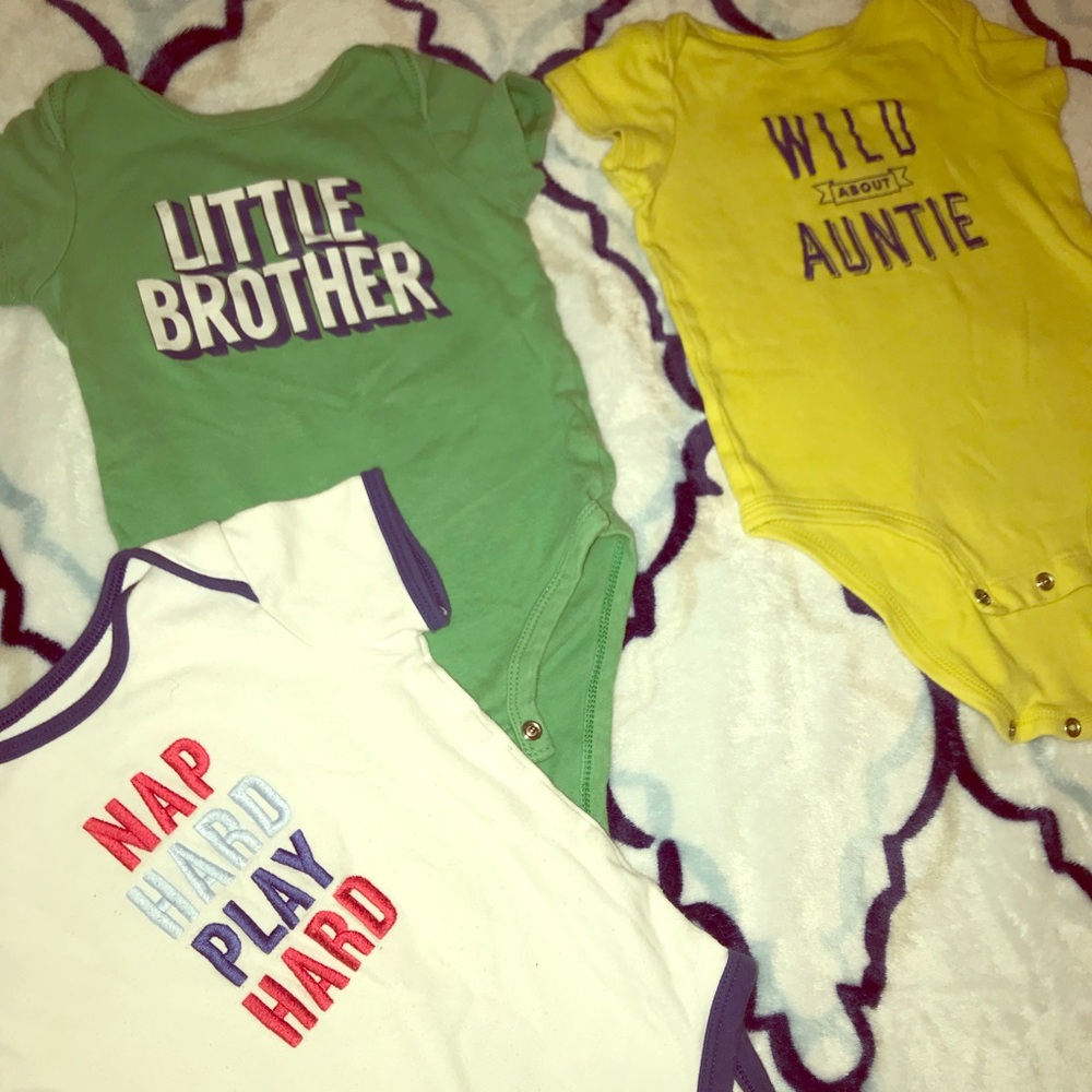 3 for $5 Carter’s onesies 18months used bundle